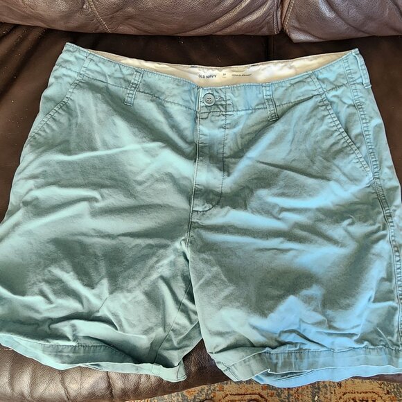 Old Navy Other - Old navy shorts 38